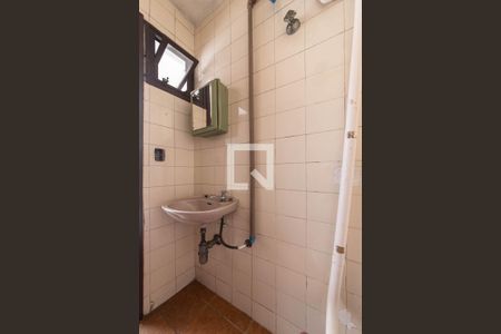 Casa à venda com 158m², 3 quartos e 2 vagasBanheiro de Serviço