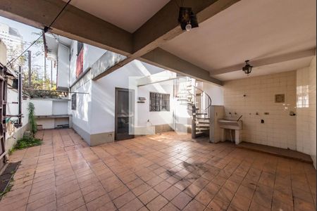Casa à venda com 158m², 3 quartos e 2 vagasQuintal
