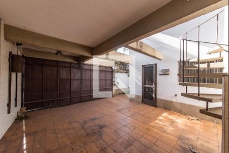 Casa à venda com 158m², 3 quartos e 2 vagasQuintal