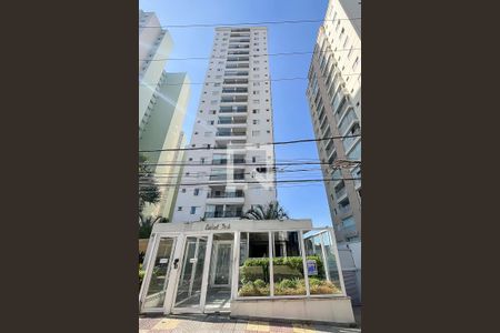 Apartamento para alugar com 69m², 2 quartos e 2 vagasFachada + plaquinha