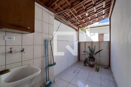 Casa para alugar com 100m², 2 quartos e sem vagaQuintal