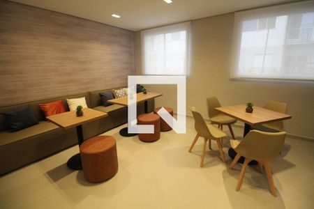 Apartamento para alugar com 35m², 2 quartos e sem vagaÁrea comum - Salão de festas