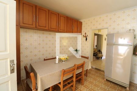 Casa à venda com 309m², 2 quartos e 3 vagasCozinha