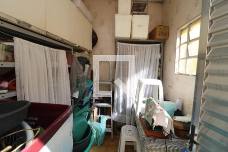 Casa à venda com 309m², 2 quartos e 3 vagasQuarto de Serviço