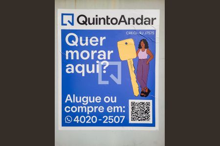 Apartamento à venda com 129m², 3 quartos e 1 vagaPlaca QuintoAndar instalada na fachada.