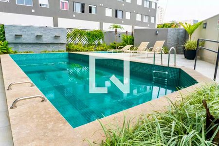 Apartamento à venda com 34m², 2 quartos e sem vagaÁrea comum - Piscina