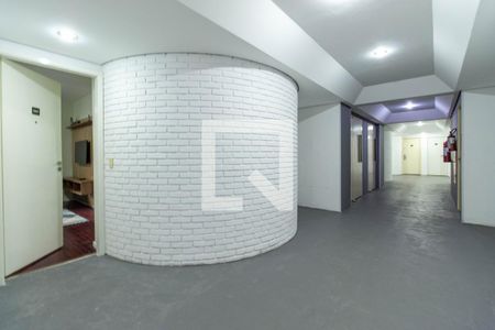 Apartamento para alugar com 36m², 1 quarto e 1 vaga Apartamento para alugar com 36m², 1 quarto e 1 vagaHall de andar