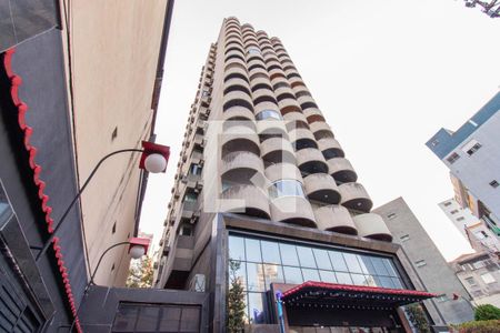 Apartamento para alugar com 36m², 1 quarto e 1 vaga Apartamento para alugar com 36m², 1 quarto e 1 vagaFachada e portaria