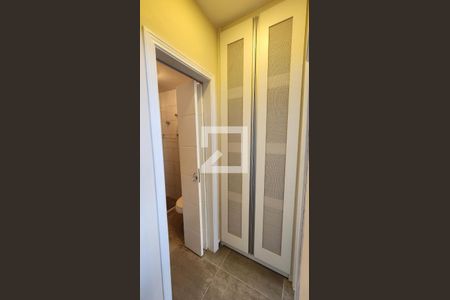 Apartamento para alugar com 45m², 1 quarto e sem vaga Apartamento para alugar com 45m², 1 quarto e sem vagaBanheiro Corredor