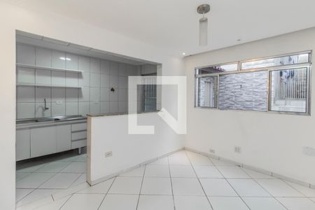 Sala de casa para alugar com 1 quarto, 40m² em Vila Cisper, São Paulo