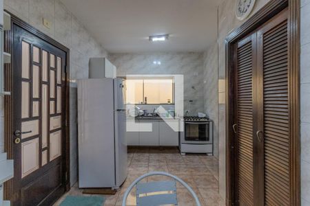 Casa de condomínio à venda com 300m², 4 quartos e 5 vagasCozinha