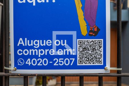 Casa à venda com 180m², 4 quartos e 3 vagas Casa à venda com 180m², 4 quartos e 3 vagasPlaca