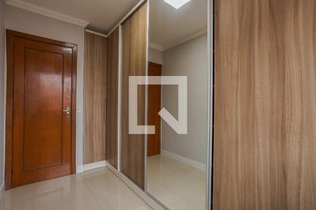 Casa à venda com 180m², 4 quartos e 3 vagas Casa à venda com 180m², 4 quartos e 3 vagasQuarto 2