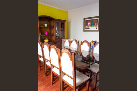 Casa à venda com 169m², 4 quartos e 3 vagas Casa à venda com 169m², 4 quartos e 3 vagasSALA DE JANTAR