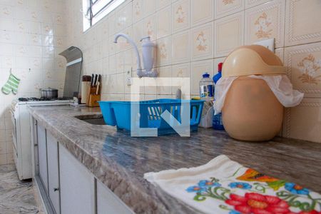 Casa à venda com 169m², 4 quartos e 3 vagas Casa à venda com 169m², 4 quartos e 3 vagasCOZINHA