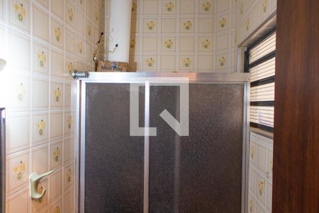 Casa à venda com 169m², 4 quartos e 3 vagas Casa à venda com 169m², 4 quartos e 3 vagasBANHEIRO DA QUARTO DA ÁREA DE SERVIÇO