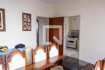 Casa à venda com 169m², 4 quartos e 3 vagas Casa à venda com 169m², 4 quartos e 3 vagasSALA DE JANTAR