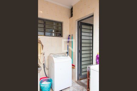 Casa à venda com 169m², 4 quartos e 3 vagas Casa à venda com 169m², 4 quartos e 3 vagasÁREA DE SERVIÇO