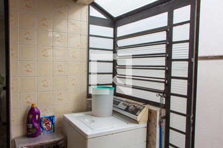 Casa à venda com 169m², 4 quartos e 3 vagas Casa à venda com 169m², 4 quartos e 3 vagasÁREA DE SERVIÇO