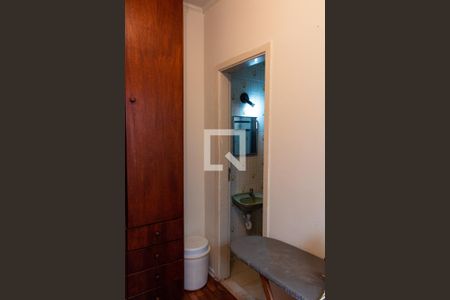 Casa à venda com 169m², 4 quartos e 3 vagas Casa à venda com 169m², 4 quartos e 3 vagasQUARTO DA ÁREA DE SERVIÇO