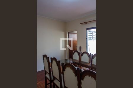 Casa à venda com 169m², 4 quartos e 3 vagas Casa à venda com 169m², 4 quartos e 3 vagasSALA DE JANTAR