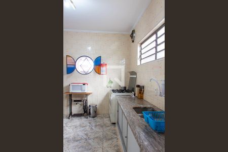 Casa à venda com 169m², 4 quartos e 3 vagas Casa à venda com 169m², 4 quartos e 3 vagasCOZINHA