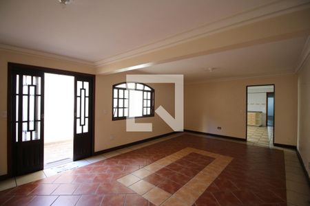 Casa para alugar com 2 quartos, 345m² em Chácara Califórnia, São Paulo