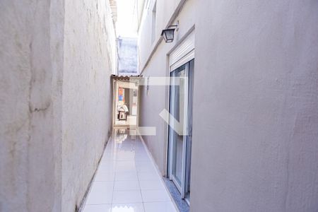 Casa para alugar com 250m², 3 quartos e 2 vagas Casa para alugar com 250m², 3 quartos e 2 vagasCorredor