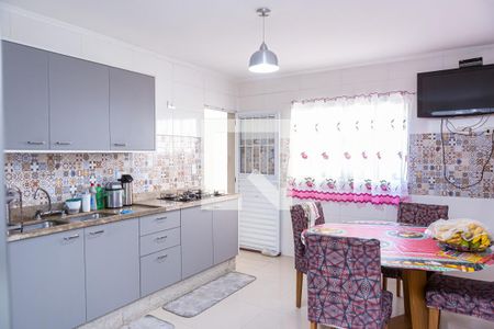 Casa para alugar com 250m², 3 quartos e 2 vagas Casa para alugar com 250m², 3 quartos e 2 vagasCozinha