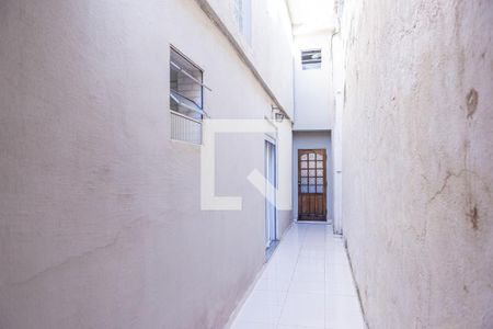Casa para alugar com 250m², 3 quartos e 2 vagas Casa para alugar com 250m², 3 quartos e 2 vagasCorredor