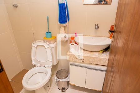 Casa para alugar com 250m², 3 quartos e 2 vagas Casa para alugar com 250m², 3 quartos e 2 vagasBanheiro Área de Serviço