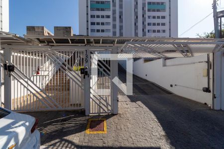 Apartamento para alugar com 58m², 2 quartos e 1 vagaFachada