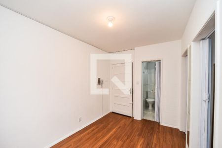 Apartamento para alugar com 34m², 1 quarto e sem vaga Apartamento para alugar com 34m², 1 quarto e sem vagaSala