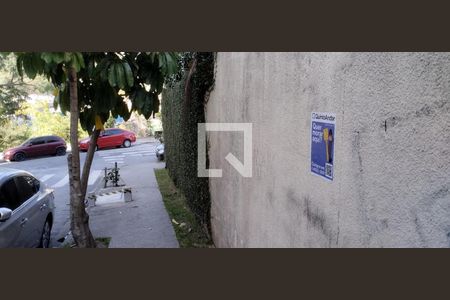 Apartamento à venda com 55m², 2 quartos e 1 vaga Apartamento à venda com 55m², 2 quartos e 1 vagaFachada