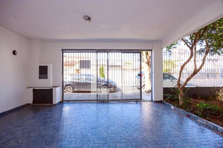Casa para alugar com 125m², 2 quartos e 1 vaga Casa para alugar com 125m², 2 quartos e 1 vagaGaragem