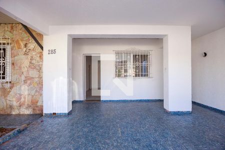 Casa para alugar com 125m², 2 quartos e 1 vaga Casa para alugar com 125m², 2 quartos e 1 vagaGaragem