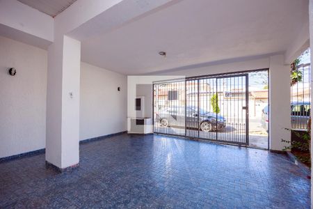 Casa para alugar com 125m², 2 quartos e 1 vaga Casa para alugar com 125m², 2 quartos e 1 vagaGaragem