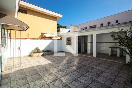 Casa para alugar com 340m², 3 quartos e 2 vagasQuintal