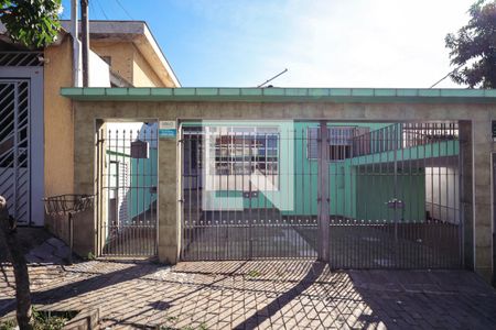 Casa para alugar com 340m², 3 quartos e 2 vagasFachada