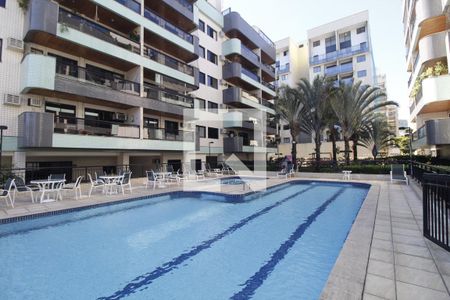 Apartamento à venda com 110m², 4 quartos e 2 vagasÁrea comum - Piscina