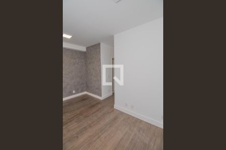 Sala de apartamento para alugar com 2 quartos, 76m² em Vila Ivone, São Paulo