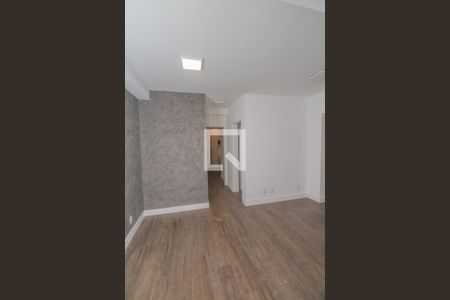 Sala de apartamento para alugar com 2 quartos, 76m² em Vila Ivone, São Paulo