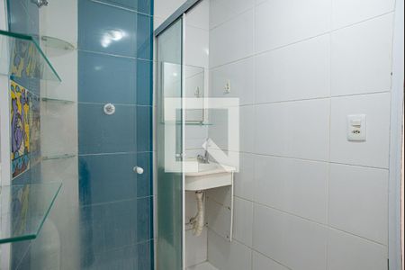 Banheiro de kitnet/studio para alugar com 1 quarto, 35m² em Centro, São Paulo