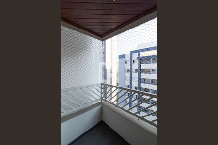 Apartamento para alugar com 70m², 3 quartos e 1 vagaSacada