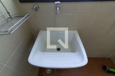 Apartamento para alugar com 70m², 3 quartos e 1 vagaÁrea de Serviço