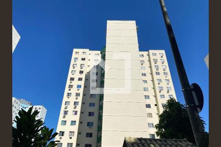 Apartamento para alugar com 50m², 2 quartos e 1 vaga Apartamento para alugar com 50m², 2 quartos e 1 vagaFachada