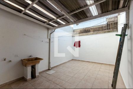 Casa para alugar com 115m², 2 quartos e 1 vagaÁrea de Serviço