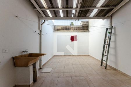 Casa para alugar com 115m², 2 quartos e 1 vagaÁrea de Serviço