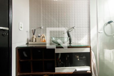 Casa à venda com 187m², 3 quartos e 2 vagas Casa à venda com 187m², 3 quartos e 2 vagasBanheiro