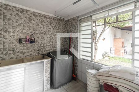 Casa à venda com 187m², 3 quartos e 2 vagas Casa à venda com 187m², 3 quartos e 2 vagasÁrea de Serviço